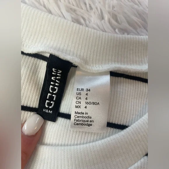 DRESS - Picture 3 of 3